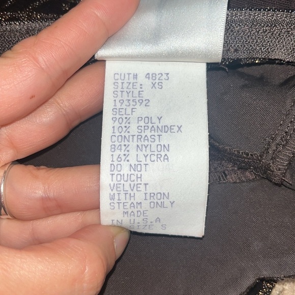 Tadashi Shoji Vintage Mock Neck Long Sleeve Sheer Velvet Beaded Top Brown XS - Picture 10 of 10